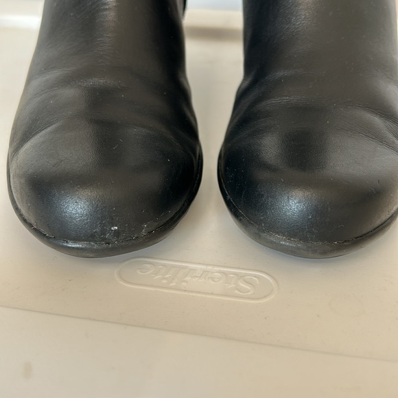 Clark’s Ankle Boots sz 8.5N (narrow) - Picture 3 of 11